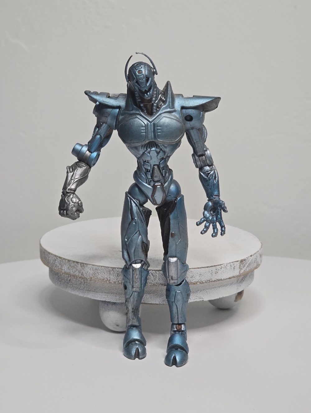Vintage 1999 Marvel Ultron Action Figure Toy Collectible